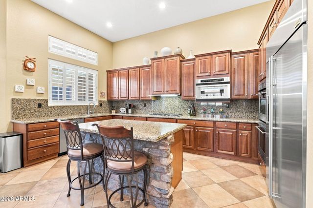 2538 W SHINNECOCK Way, Phoenix, AZ 85086