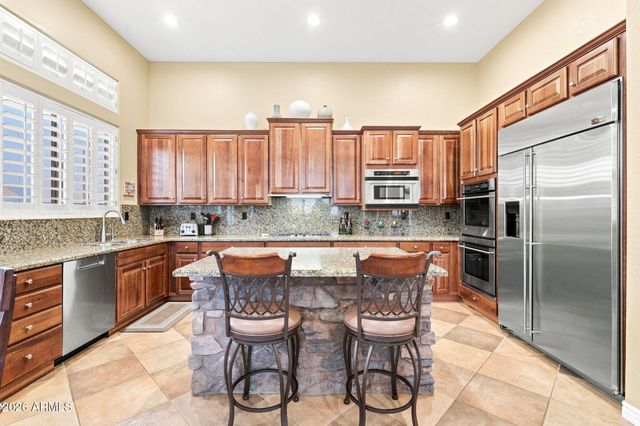 2538 W SHINNECOCK Way, Phoenix, AZ 85086