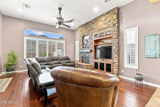 2538 W SHINNECOCK Way, Phoenix, AZ 85086
