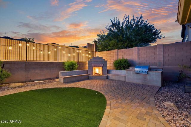 2538 W SHINNECOCK Way, Phoenix, AZ 85086