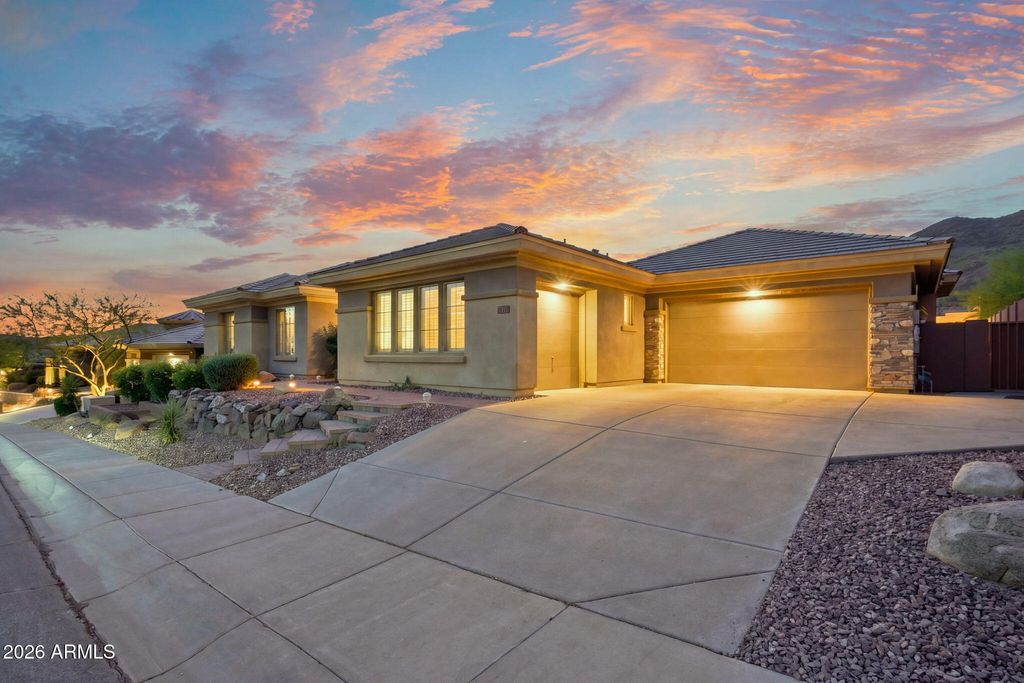 2538 W SHINNECOCK Way, Phoenix, AZ 85086 — photo 4