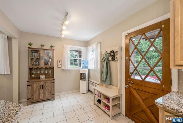 15 Kingwood Drive, Little Falls, NJ 07424