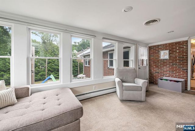 15 Kingwood Drive, Little Falls, NJ 07424