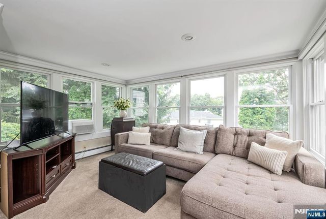 15 Kingwood Drive, Little Falls, NJ 07424
