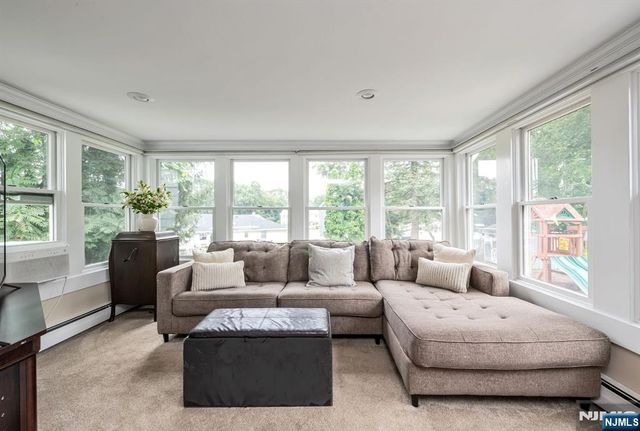 15 Kingwood Drive, Little Falls, NJ 07424