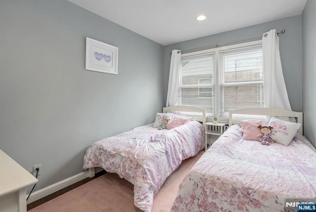 15 Kingwood Drive, Little Falls, NJ 07424