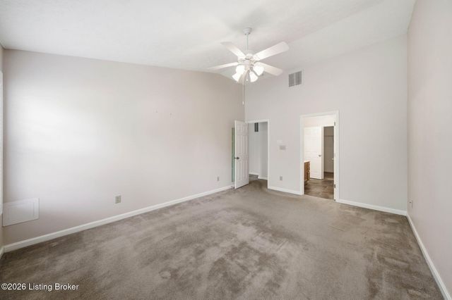 8933 Eli Dr, Louisville, KY 40291