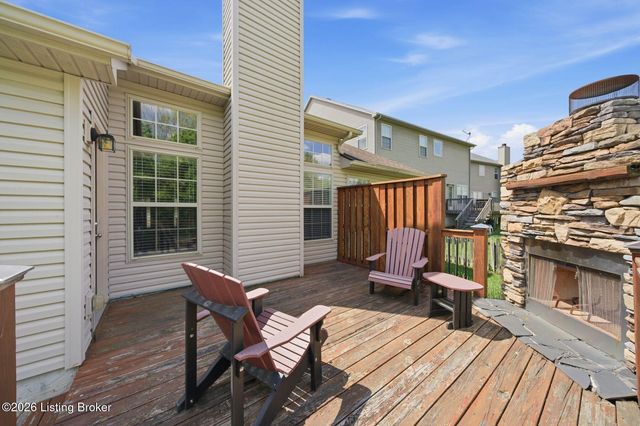 8933 Eli Dr, Louisville, KY 40291