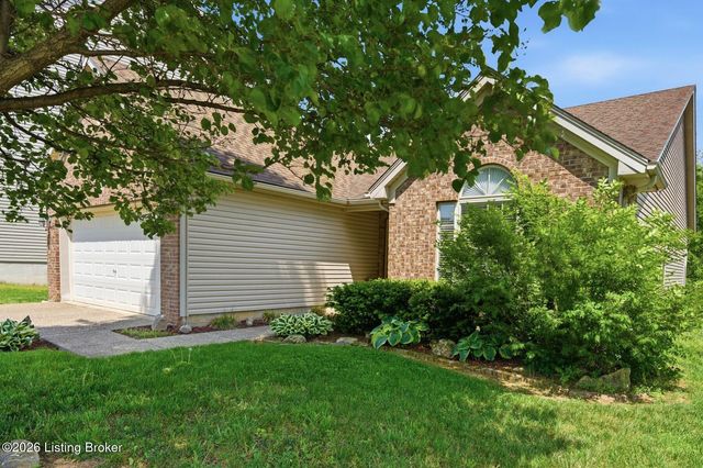8933 Eli Dr, Louisville, KY 40291