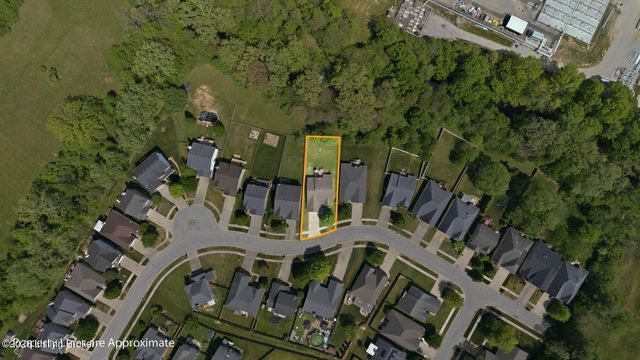 8933 Eli Dr, Louisville, KY 40291