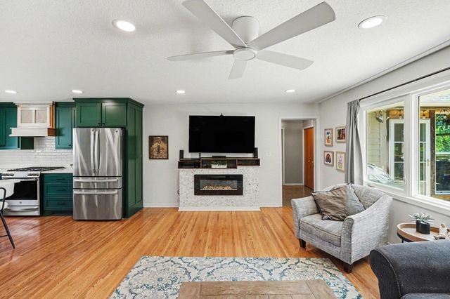 2409 Gilbert Lane, South Saint Paul, MN 55075