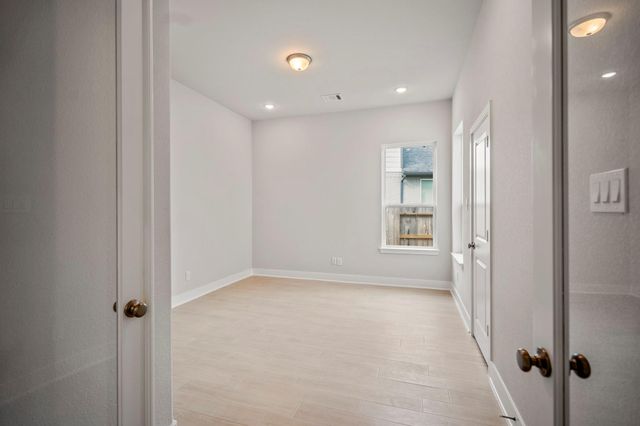 17307 Sunflower Petals Trail, Conroe, TX 77302