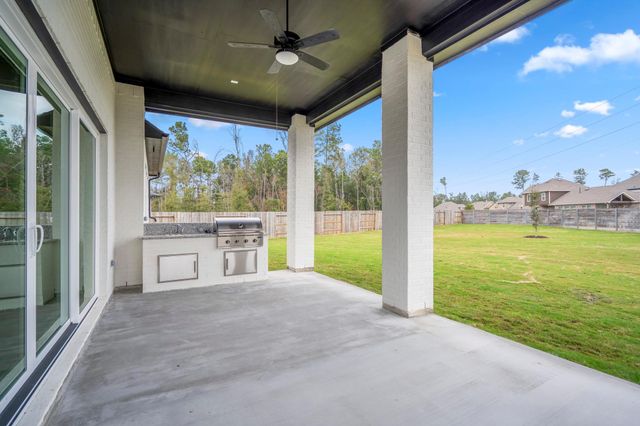 17307 Sunflower Petals Trail, Conroe, TX 77302