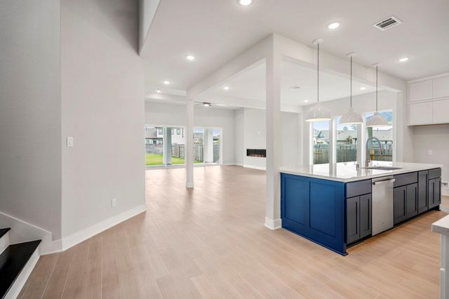 17307 Sunflower Petals Trail, Conroe, TX 77302