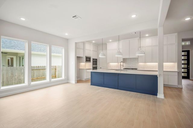 17307 Sunflower Petals Trail, Conroe, TX 77302