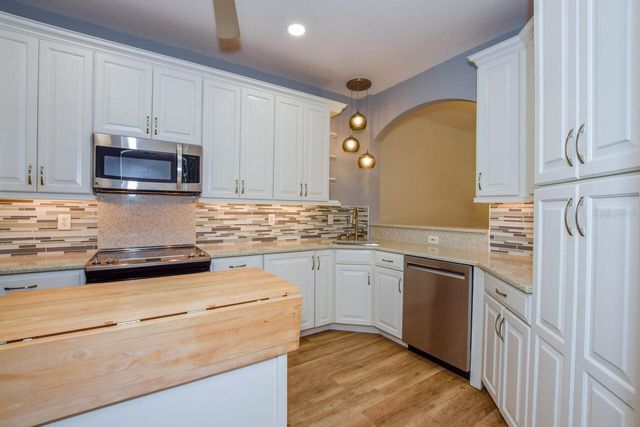 877 TARTAN DRIVE 102, Venice, FL 34293