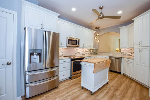 877 TARTAN DRIVE 102, Venice, FL 34293