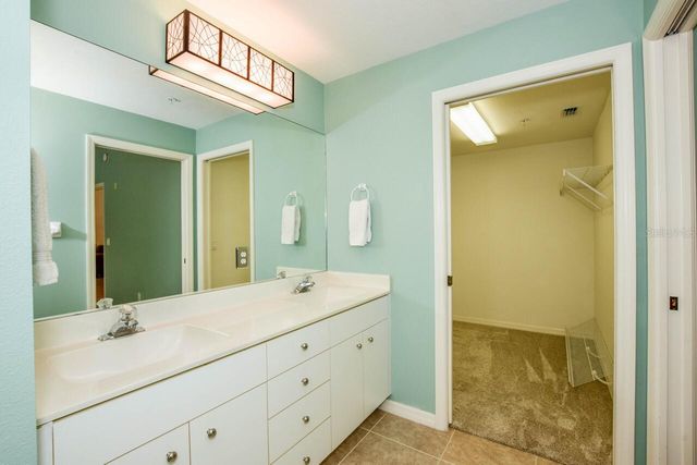 877 TARTAN DRIVE 102, Venice, FL 34293