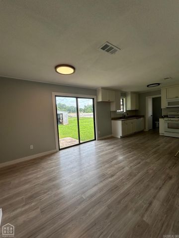 100 Susanne Street, Tuckerman, AR 72473