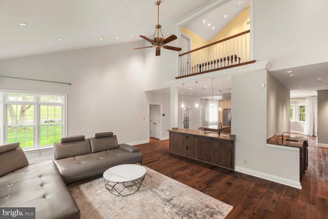 3174 MANOR RD, Huntingdon Valley, PA 19006