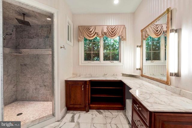 3174 MANOR RD, Huntingdon Valley, PA 19006