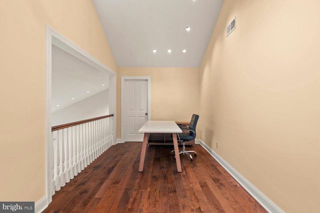 3174 MANOR RD, Huntingdon Valley, PA 19006