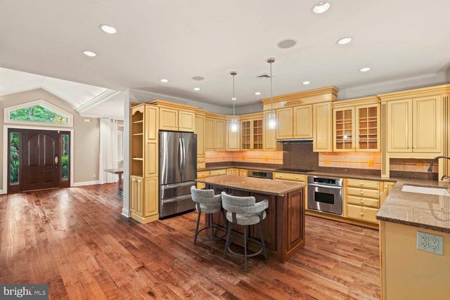 3174 MANOR RD, Huntingdon Valley, PA 19006