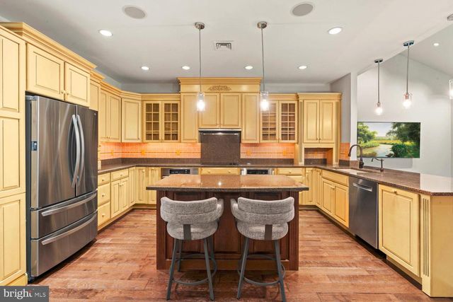 3174 MANOR RD, Huntingdon Valley, PA 19006