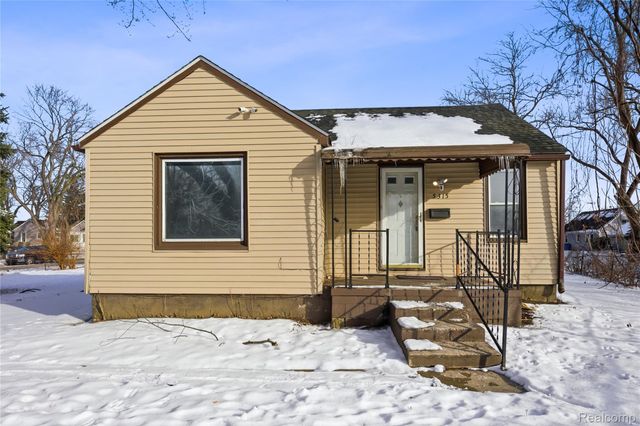 5315 Edgewood Street, Dearborn Heights, MI 48125