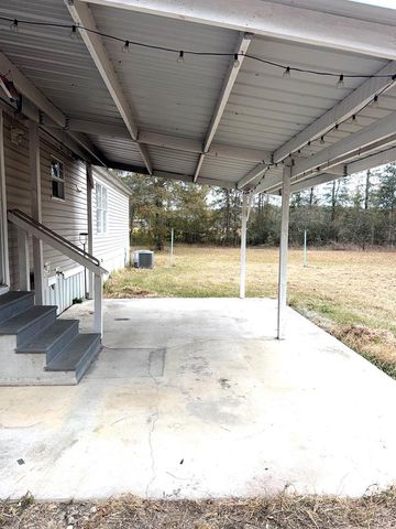 16447 Eddie Cannon Road, Andalusia, AL 36420