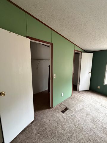 16447 Eddie Cannon Road, Andalusia, AL 36420