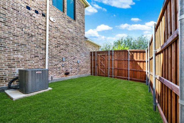 11965 Dahlia Bay Drive, Frisco, TX 75033