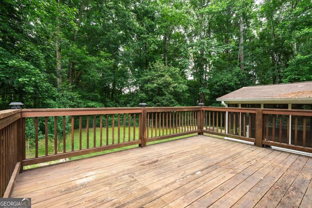 2423 Falcon Court, Lawrenceville, GA 30043
