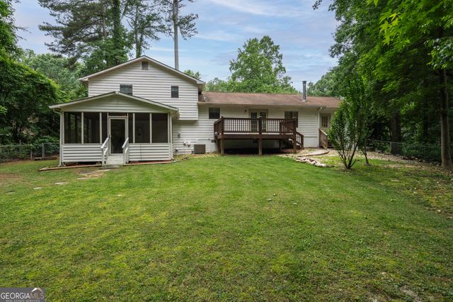 2423 Falcon Court, Lawrenceville, GA 30043