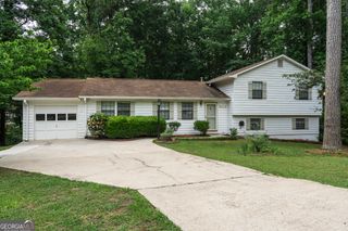 2423 Falcon Court, Lawrenceville, GA 30043
