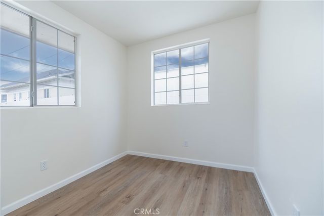 232 W 40th Place, Los Angeles, CA 90037