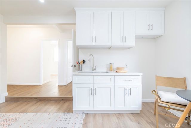 232 W 40th Place, Los Angeles, CA 90037