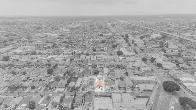 232 W 40th Place, Los Angeles, CA 90037