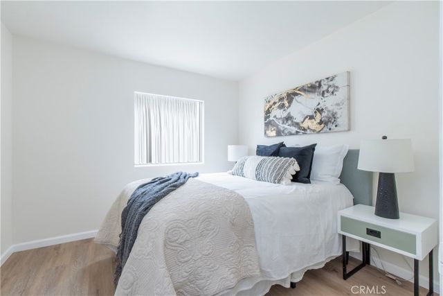 232 W 40th Place, Los Angeles, CA 90037