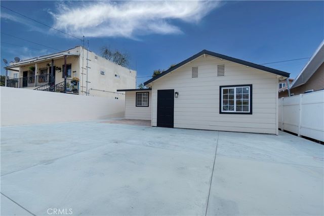 232 W 40th Place, Los Angeles, CA 90037