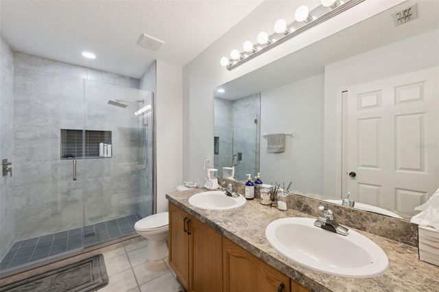 3693 OAKDALE CIRCLE 205, Oviedo, FL 32765