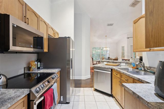 3693 OAKDALE CIRCLE 205, Oviedo, FL 32765