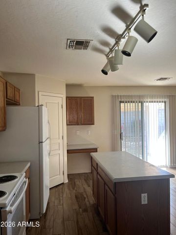 8065 N 109TH Lane, Peoria, AZ 85345
