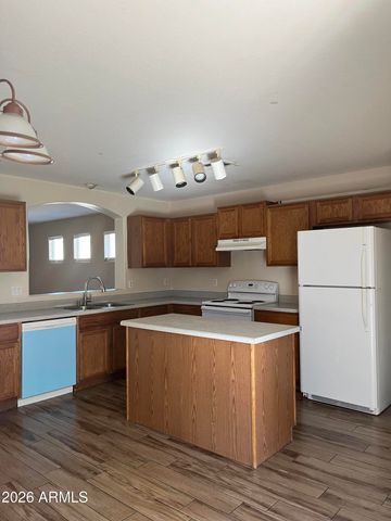 8065 N 109TH Lane, Peoria, AZ 85345