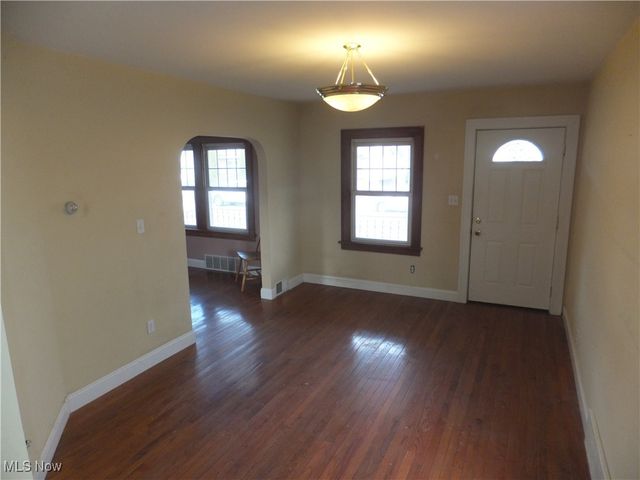 8301 Fernhill Avenue, Parma, OH 44129