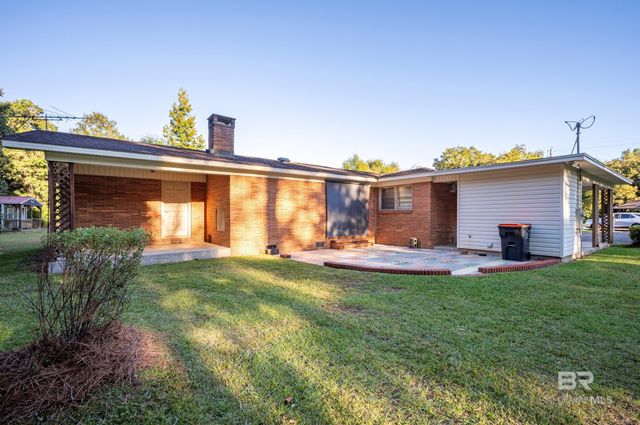 114 W Almyra Street, Bay Minette, AL 36507