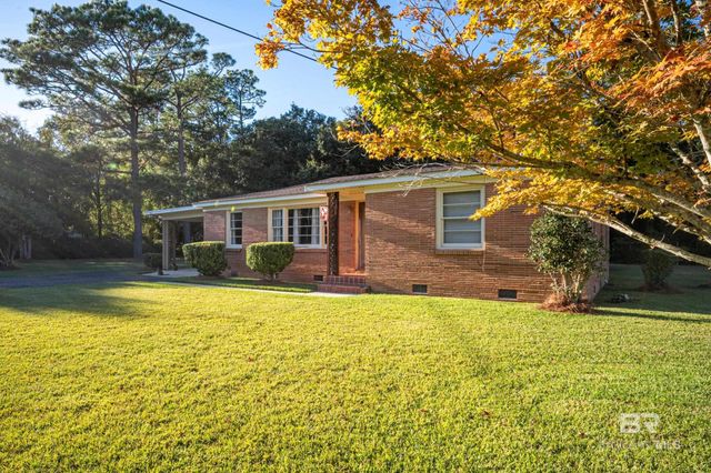 114 W Almyra Street, Bay Minette, AL 36507