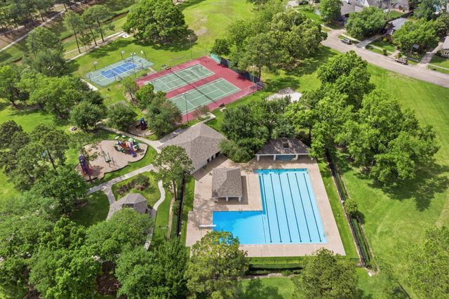 15822 Echo Hill Drive, Houston, TX 77059