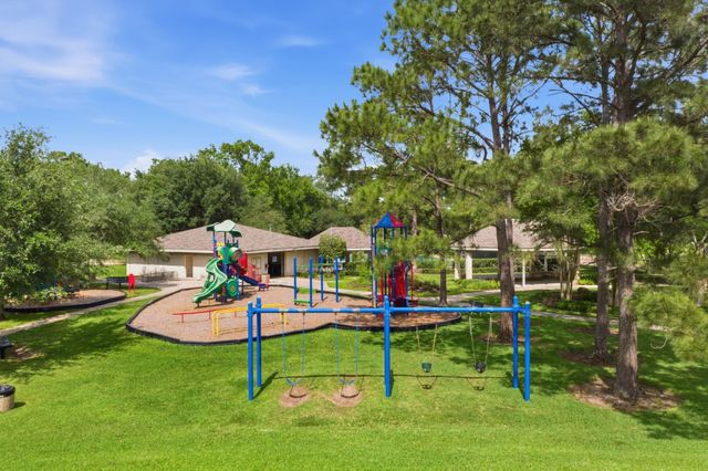 15822 Echo Hill Drive, Houston, TX 77059