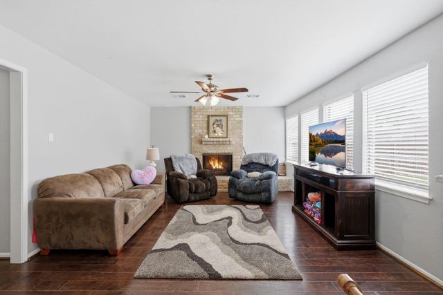 15822 Echo Hill Drive, Houston, TX 77059